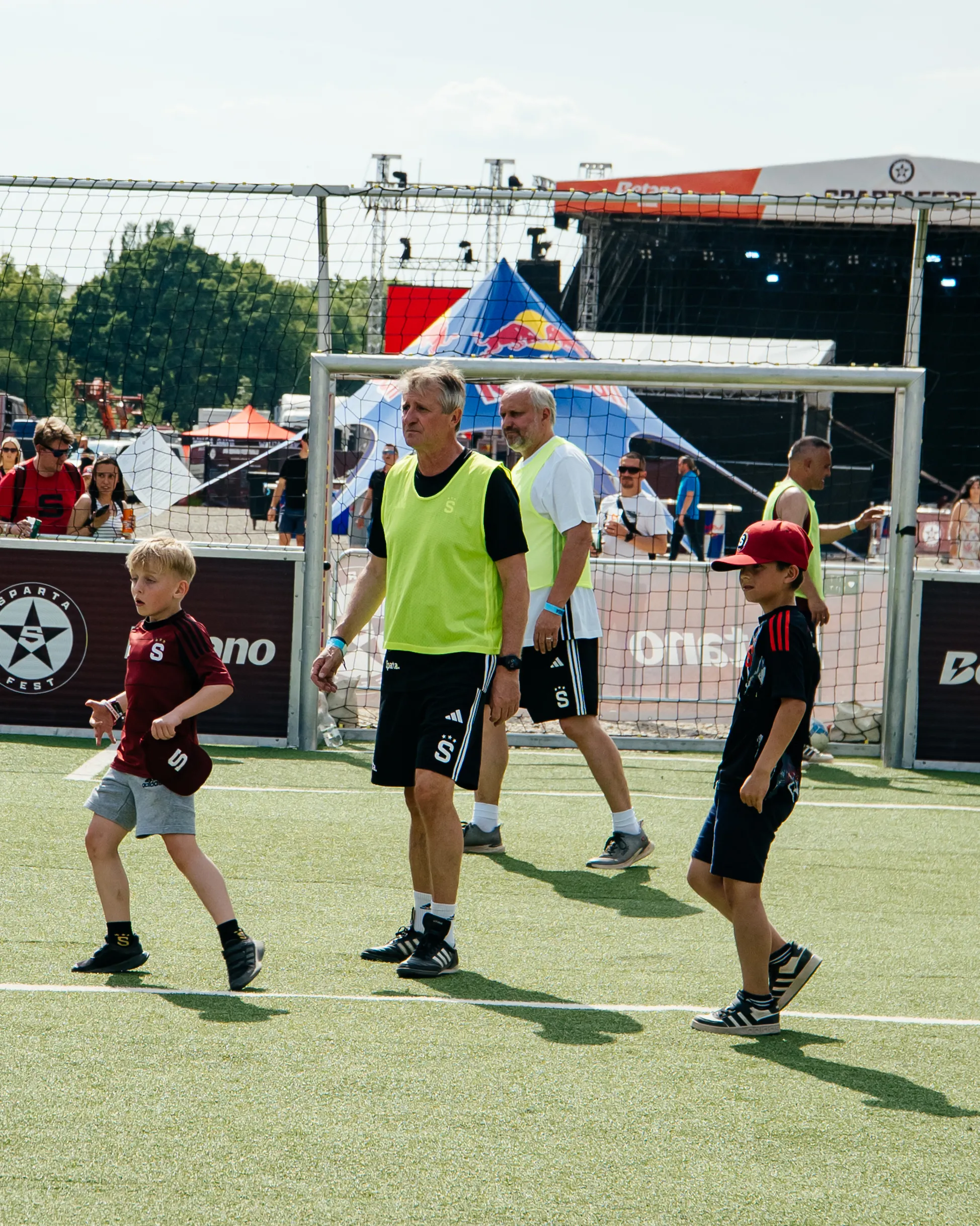 Kids playing football at SPARTAFEST